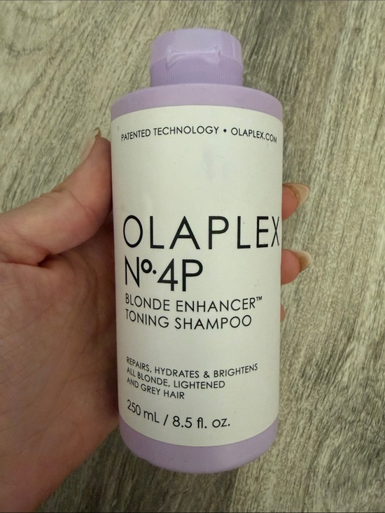 OLAPLEX Other - OLAPLEX No.4P Blonde Enhancer Toning Shampoo - Lavender